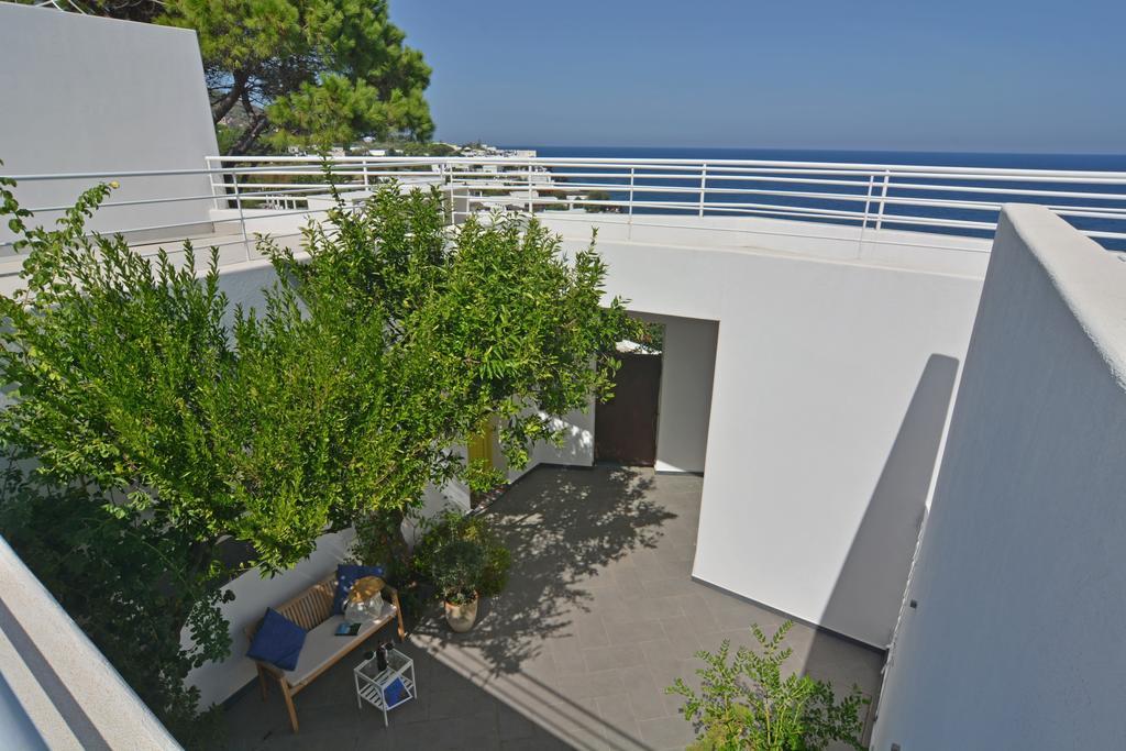 Il Gabbiano Relais In Stromboli Exterior foto