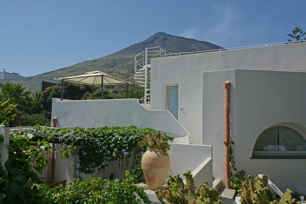 Il Gabbiano Relais In Stromboli Exterior foto