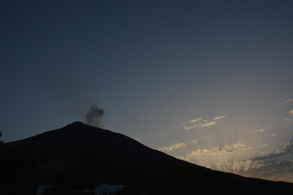 Il Gabbiano Relais In Stromboli Exterior foto