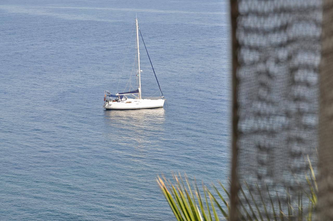 Il Gabbiano Relais In Stromboli Exterior foto
